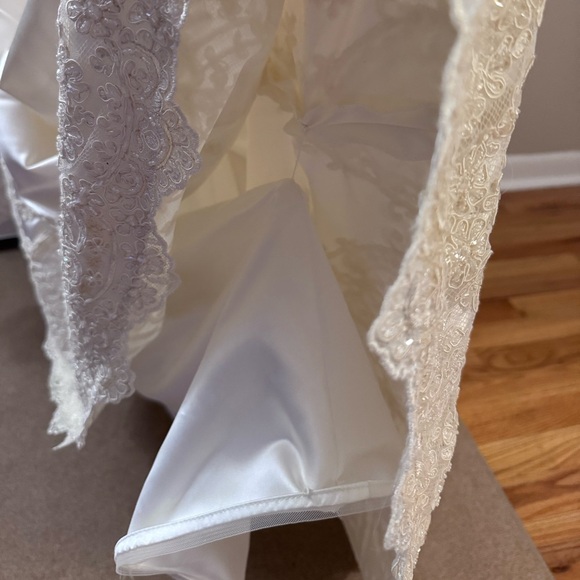 Alfred Angelo Strapless Satin wedding gown with lace beaded train - Picture 9 of 11